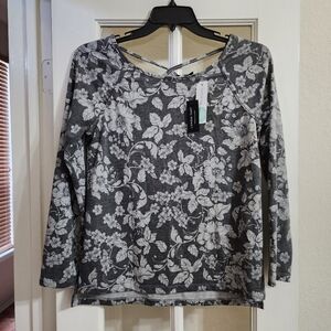 NWT Lemon Tart Kadari Criss Cross Back Floral Knit Top Gray Medium Stitch Fix